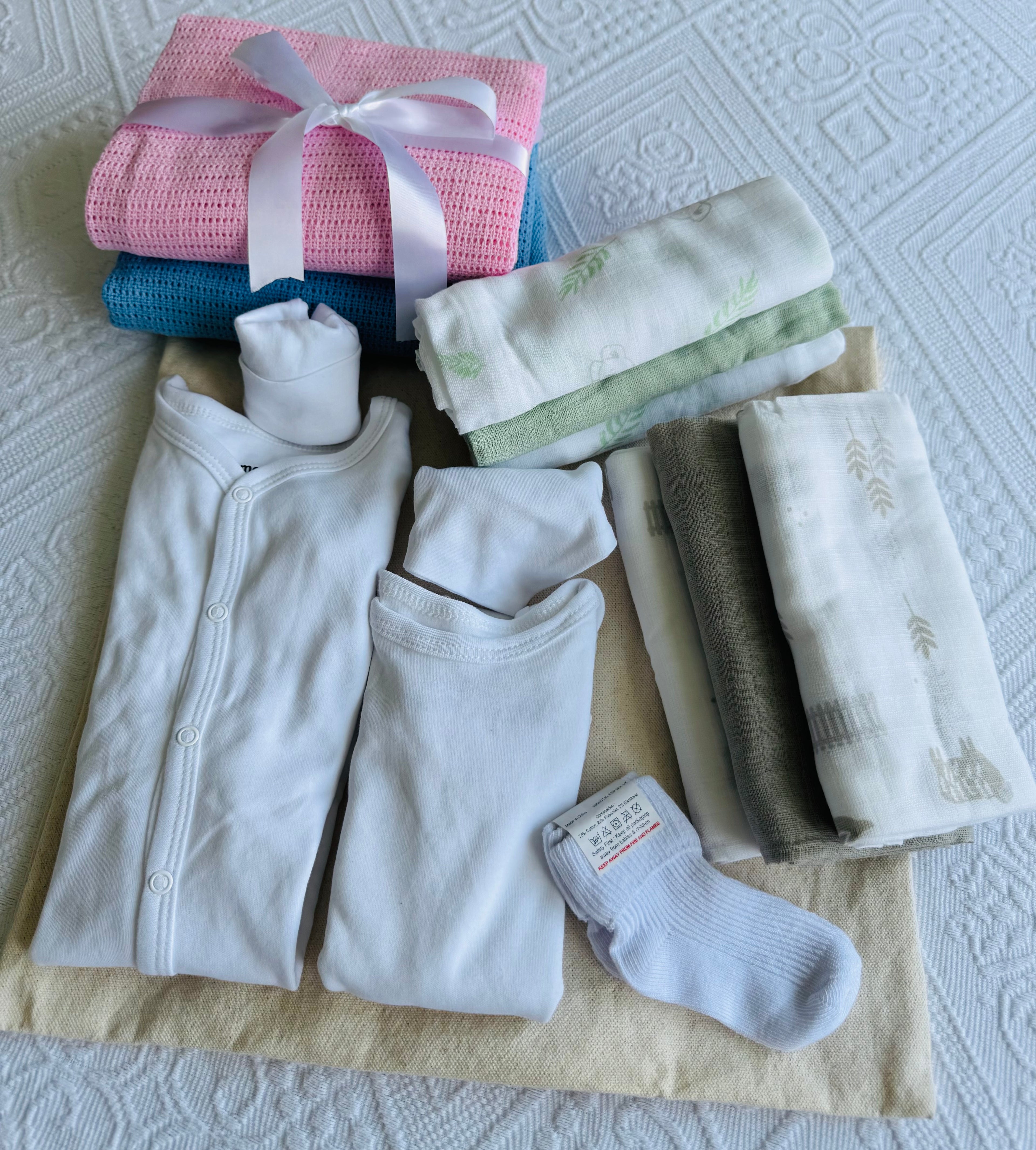 Little Beginnings Newborn Essentials Gift Set (0 - 3 months) | 100% Cotton | 7 Pieces